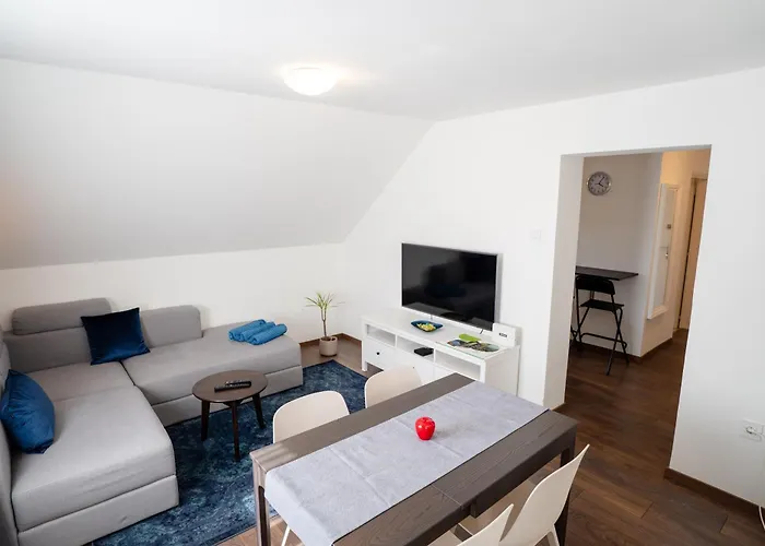 Апартаменты Katarina