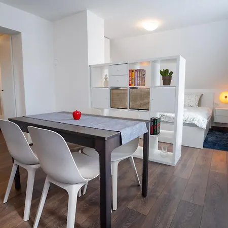 Katarina * ديلنايس